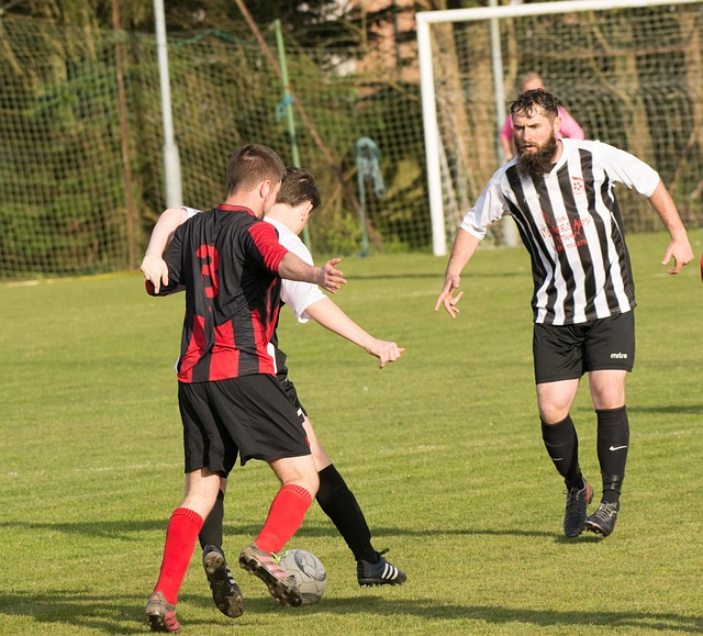 攻拉开比分 攻拉开比分